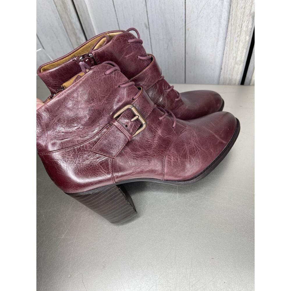 Sofft Med Burgundy and Buckle Leather Ankle Block Boot Heel Women's Size 7.5